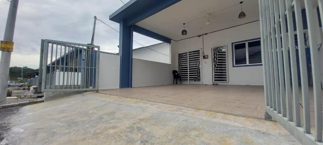 Homestay D'Mama Ifor Muslimi Tanjong Malim Dış mekan fotoğraf