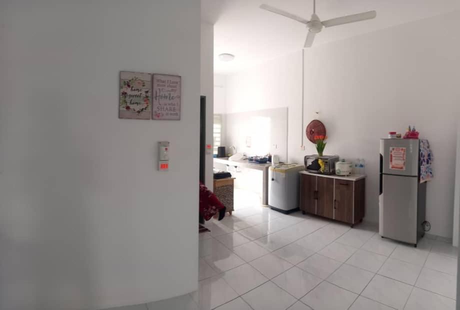 Homestay D'Mama Ifor Muslimi Tanjong Malim Dış mekan fotoğraf